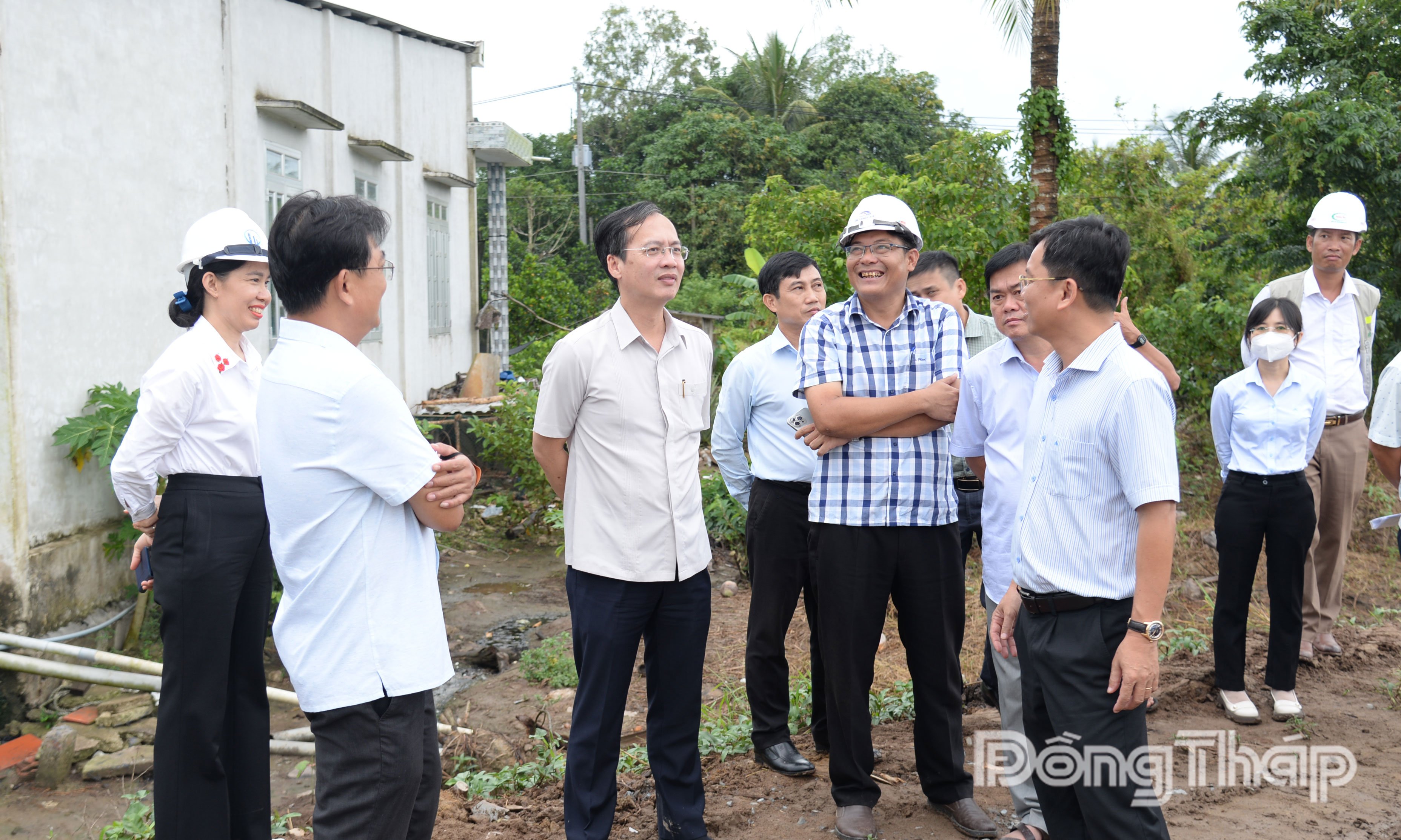 Đồng chí Trần Trí Quang yêu cầu các nhà thầu tập trung đẩy nhanh tiến độ thi công.