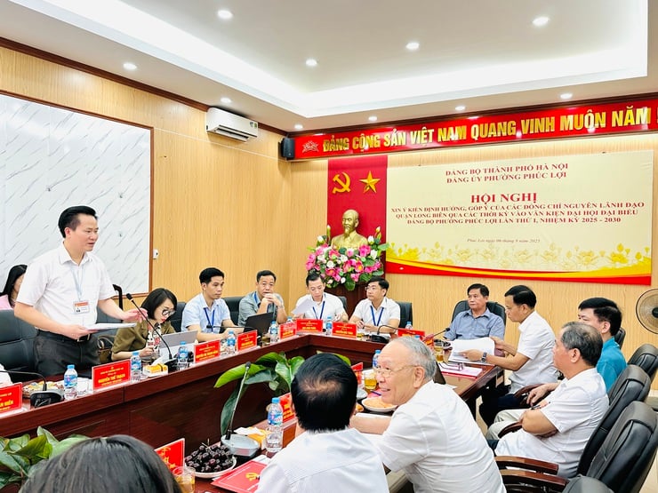 Phường Phúc Lợi góp ý dự thảo Báo cáo chính trị trình Đại hội Đảng bộ phường lần thứ I, nhiệm kỳ 2025-2030- Ảnh 2.