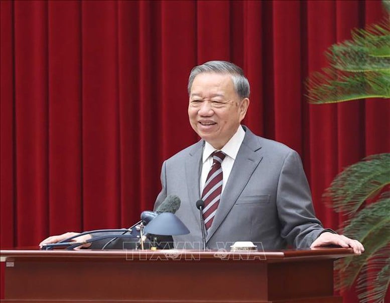 Tổng Bí thư: Trí thức, nhà khoa học, văn nghệ sĩ tiếp tục là lực lượng tiên phong mở đường cho dân tộc tiến lên mạnh mẽ - Ảnh 2.