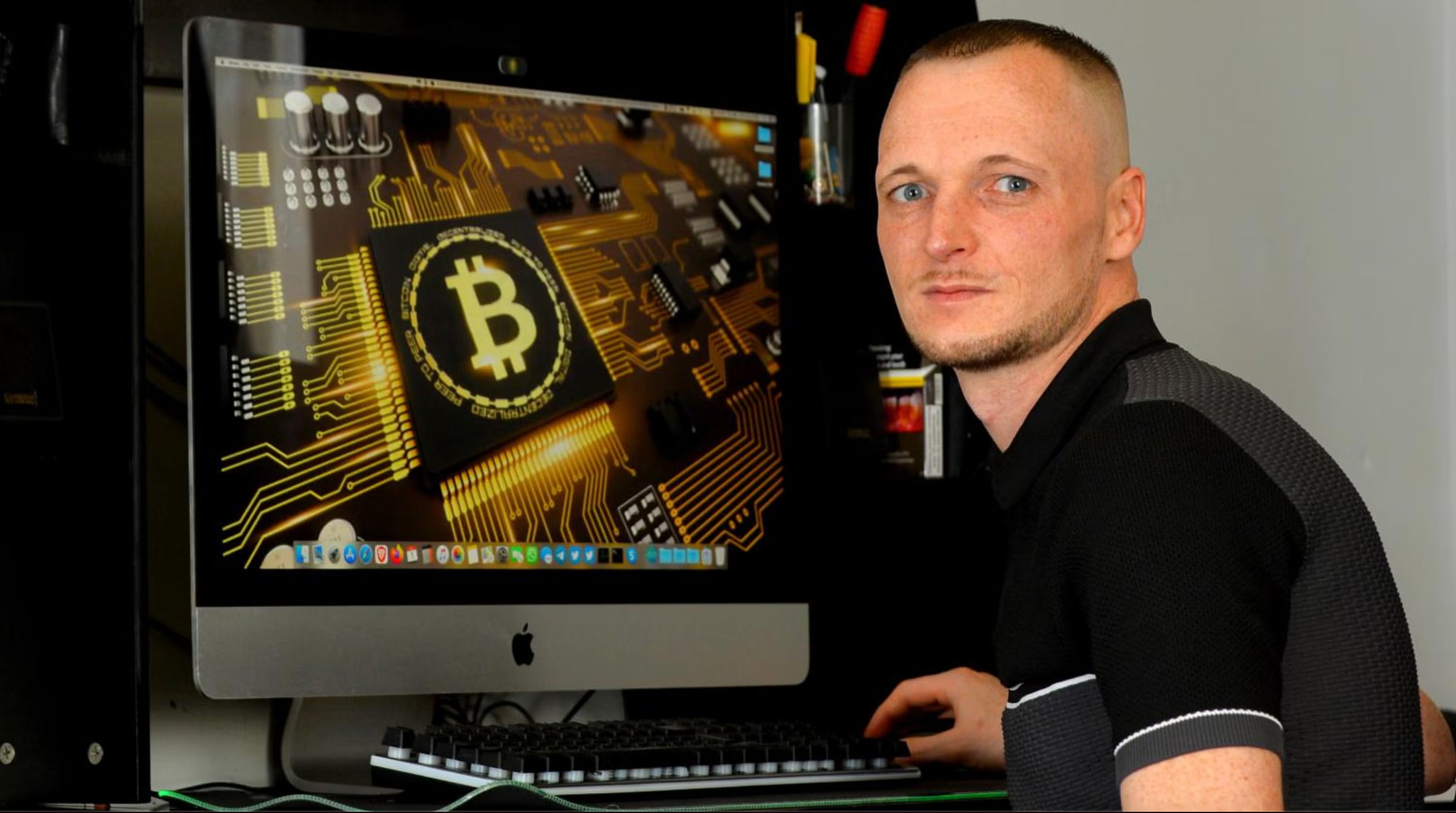 Cú twist điên rồ của thánh nhọ đánh mất 900 triệu USD bitcoin - 2