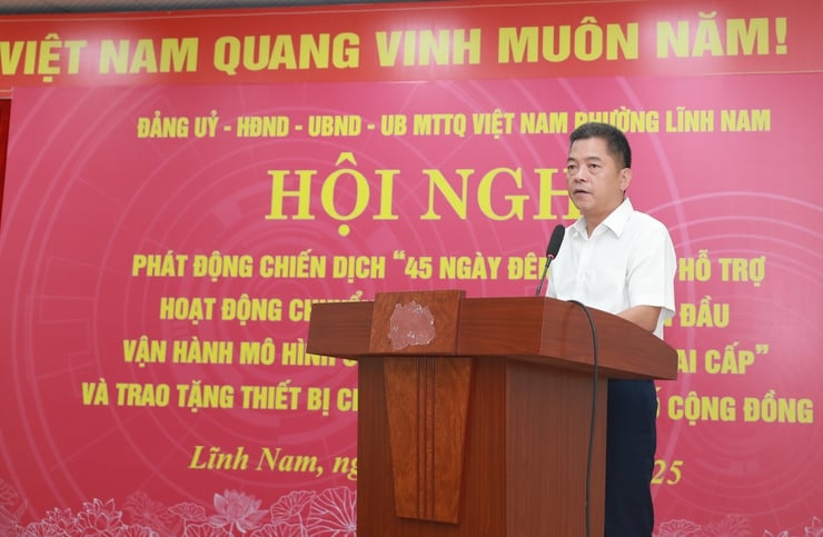 Phường Lĩnh Nam: Trao tặng 10 bộ máy tính hỗ trợ Tổ dân phố phục vụ chuyển đổi số- Ảnh 1.