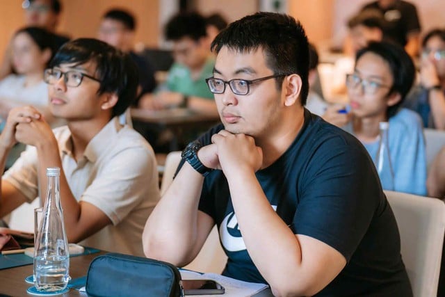 Thủ khoa ngành sư phạm toán và dấu ấn trong quãng đời sinh viên - Ảnh 1.
