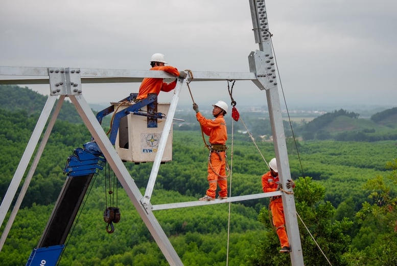 Bài 3: Đảng bộ EVN với 3 đột phá trong nhiệm kỳ mới- Ảnh 2.