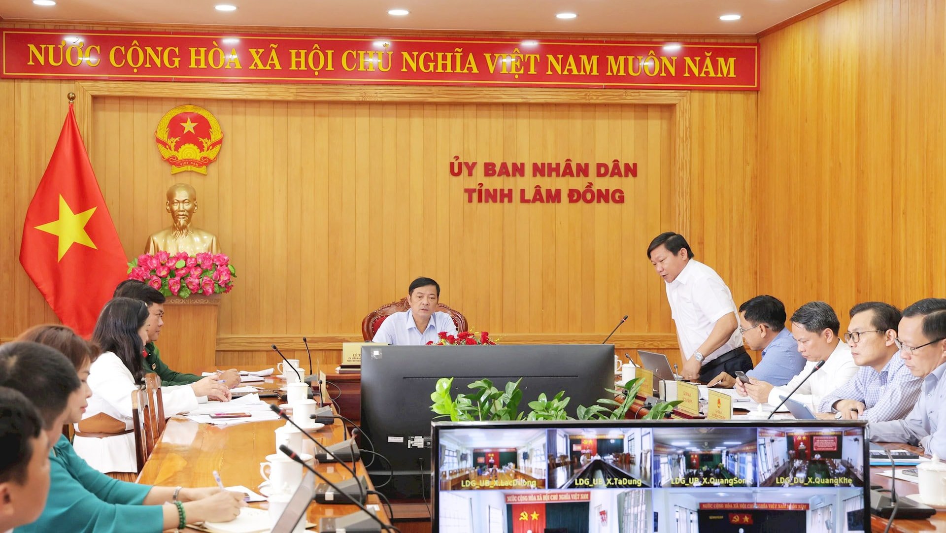 hoi-nghi-khoang-san-1(1).jpg
