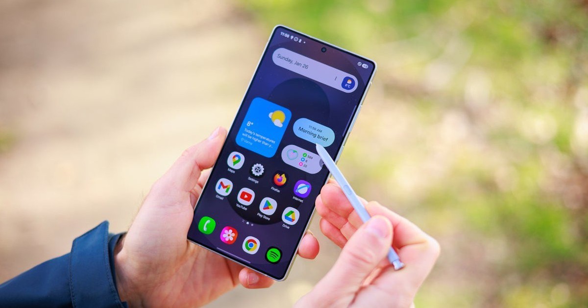 Samsung Galaxy S26 Ultra sẽ tăng kích thước màn hình
