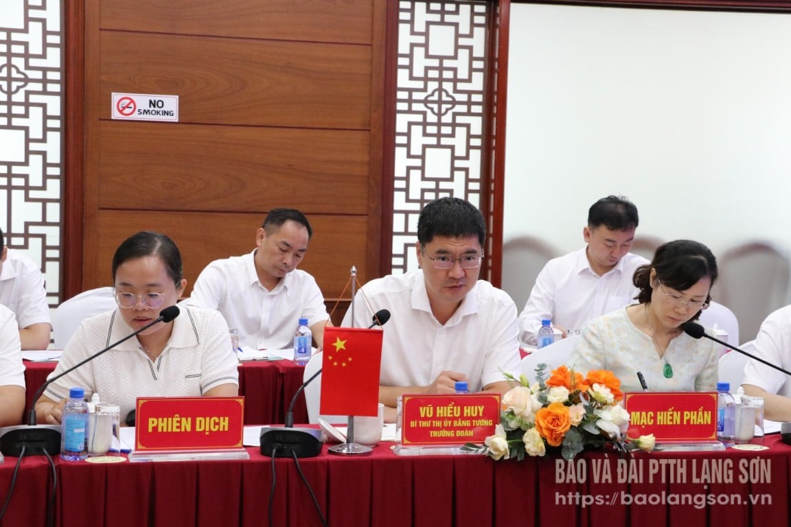 Ông Vũ Hiểu Huy, Bí thư Thị ủy Bằng Tường, Quảng Tây, Trung Quốc phát biểu tại buổi hội đàm