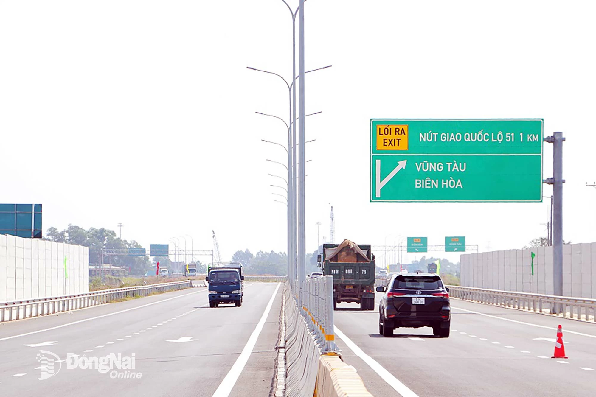 Bắt đầu thu phí sử dụng đường cao tốc Bến Lức - Long Thành từ ngày 10-8-2025
