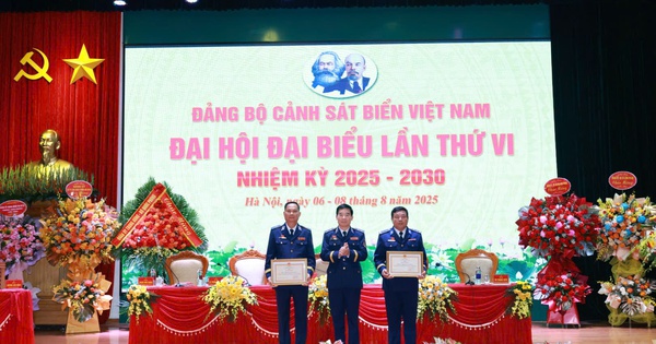 Coast Guard Region 4 Command received extraordinary commendation