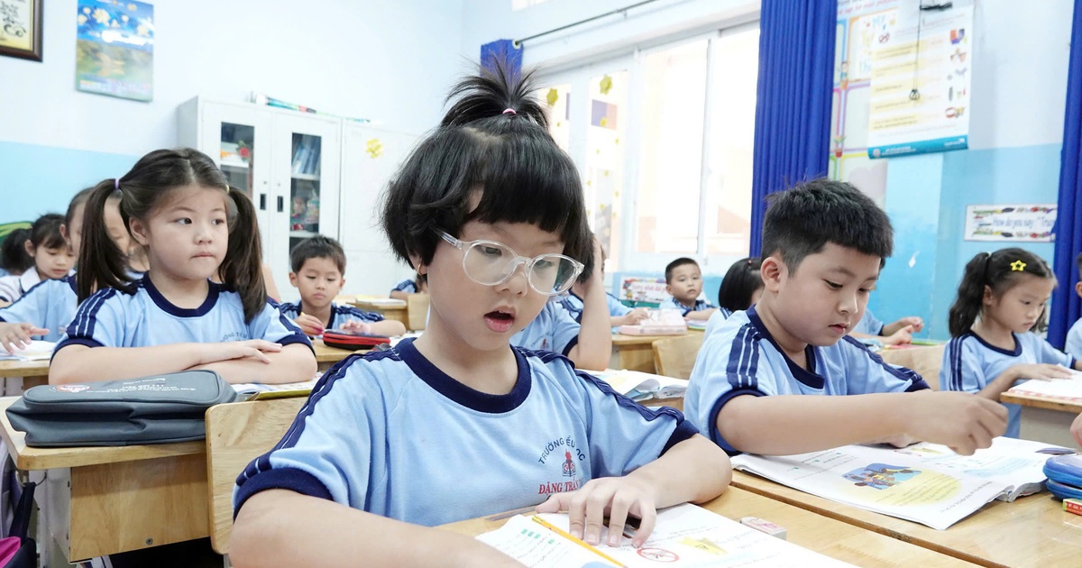 Commune-level education staff without expertise: Solutions to overcome difficulties