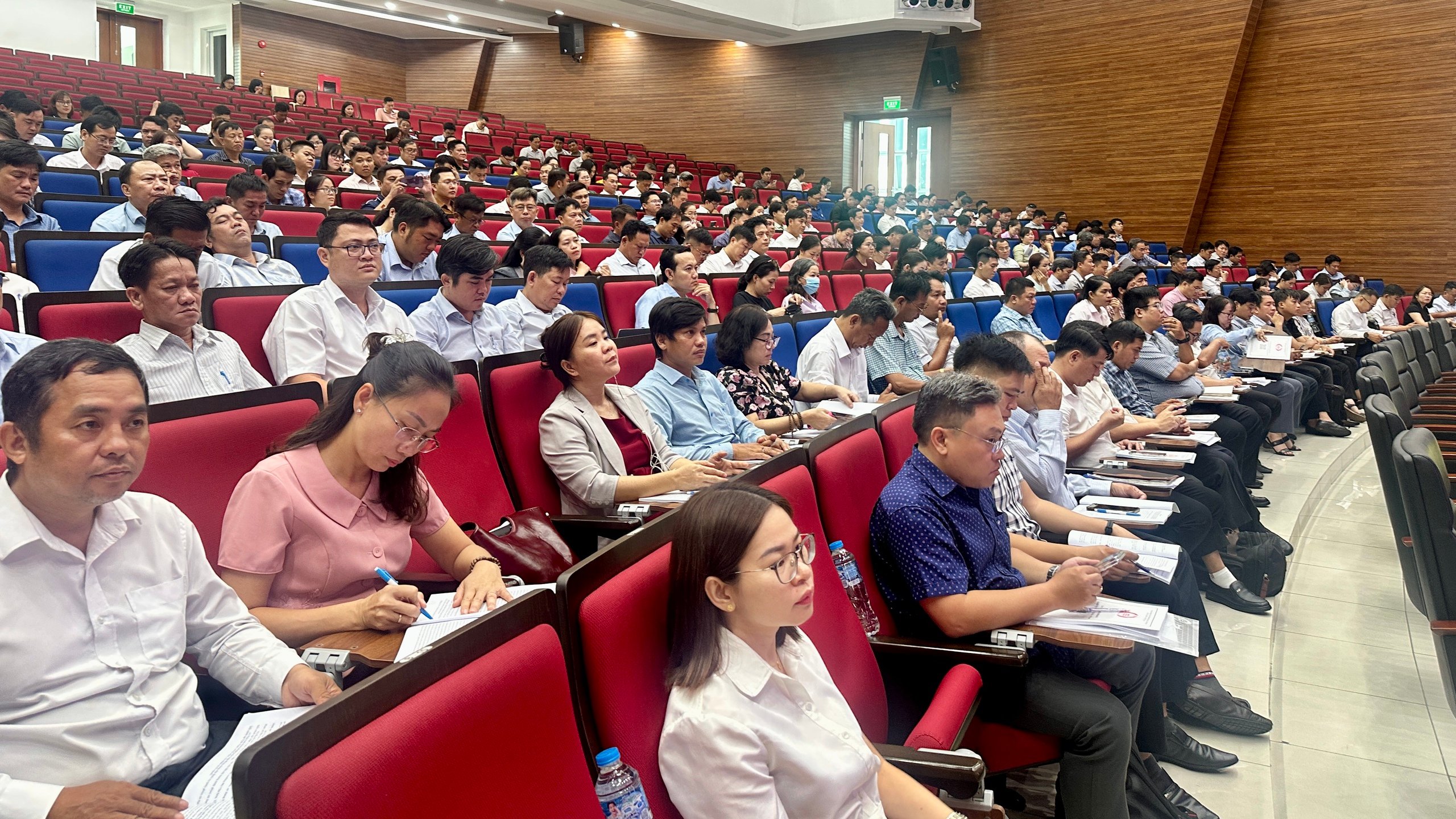 TP.HCM: 40% chuyên viên văn hóa, xã hội chưa có trải nghiệm với ngành được giao- Ảnh 2.