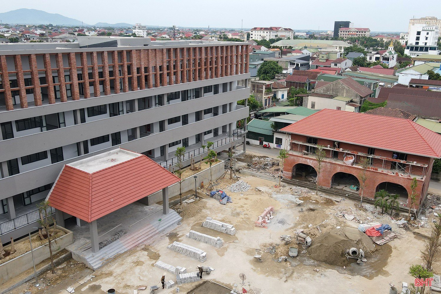 bqbht_br_truong-thpt-phan-dinh-phung-6a.jpg