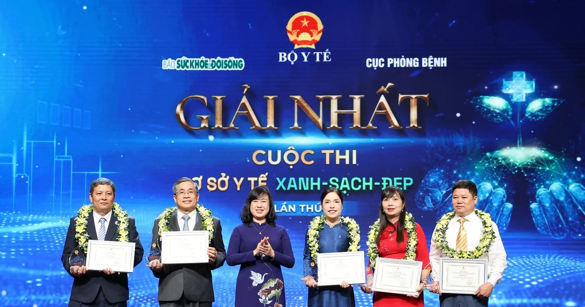 ក្រសួង​សុខាភិបាល​រៀបចំ​ពិធី​ប្រគល់​រង្វាន់​នៃ​ការ​ប្រកួត​ប្រជែង​បរិក្ខារពេទ្យ​បៃតង-ស្អាត-ស្អាត លើកទី១