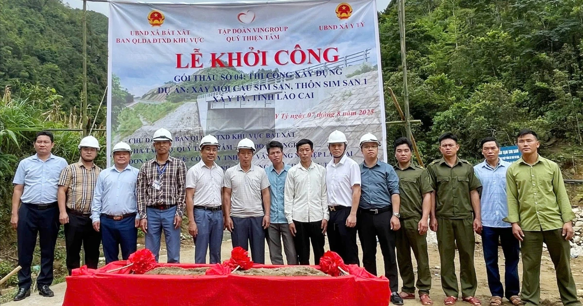 Khởi công xây dựng cầu Sim San (xã Y Tý)