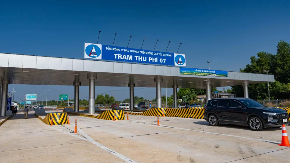 Toll collection on Ben Luc - Long Thanh expressway from August 10