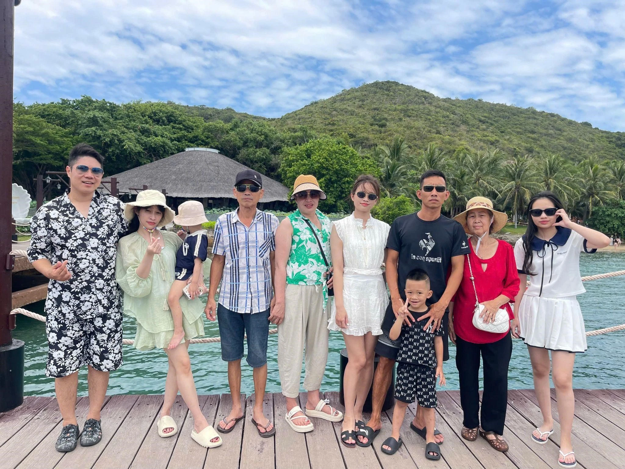 สนุกสุดเหวี่ยงและผ่อนคลายไปกับทัวร์ 3 เกาะสุดเจ๋งที่ Nha Trang จาก Nha Trang Travel