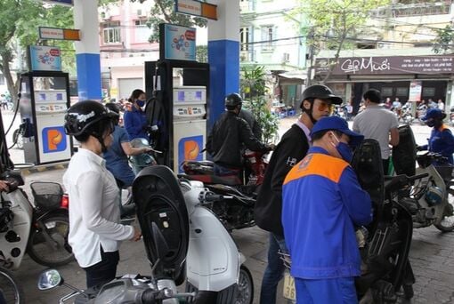 Giá dầu hỏa và diesel cùng đi xuống, hai mặt hàng xăng tiếp tục tăng nhẹ