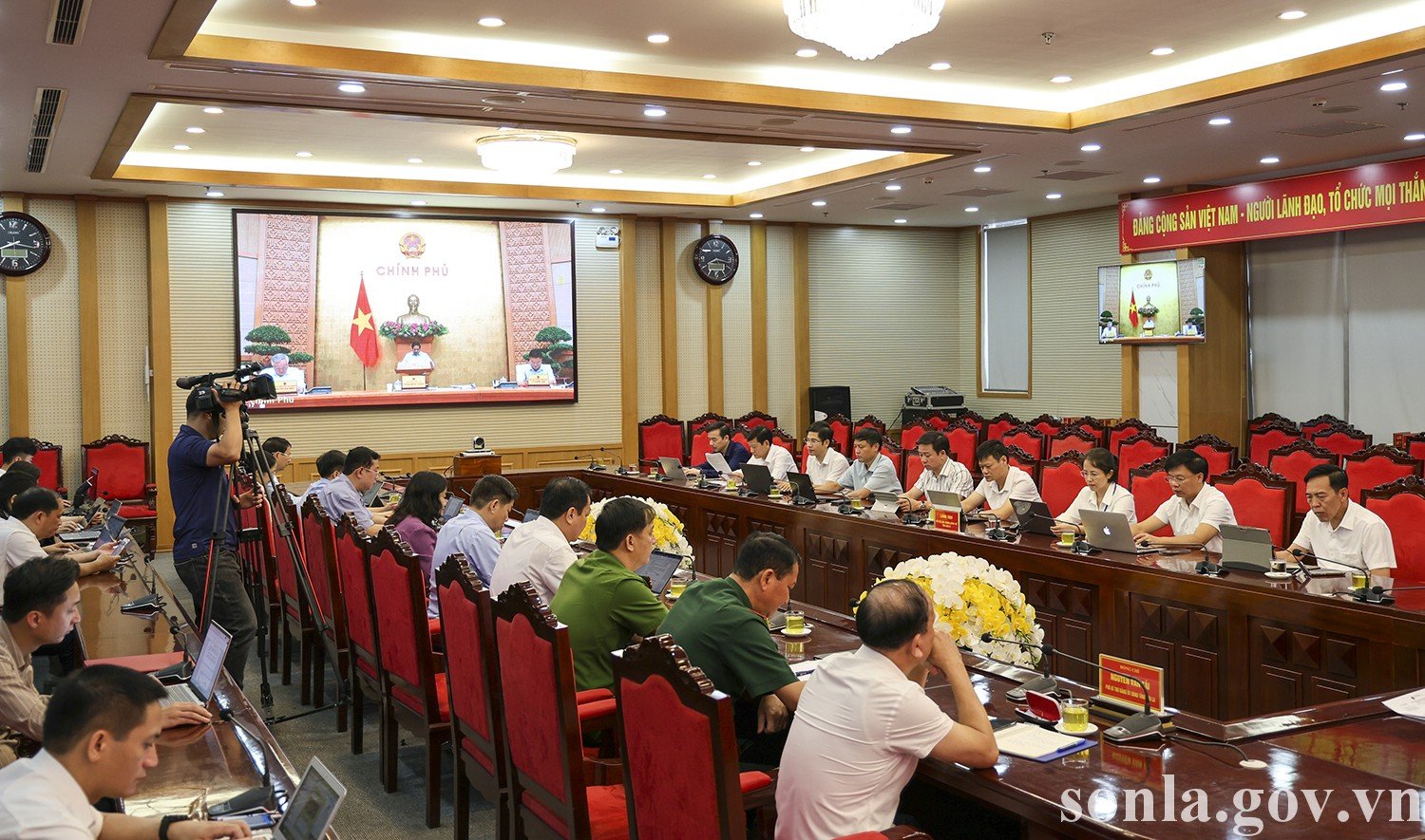 anh tin bai