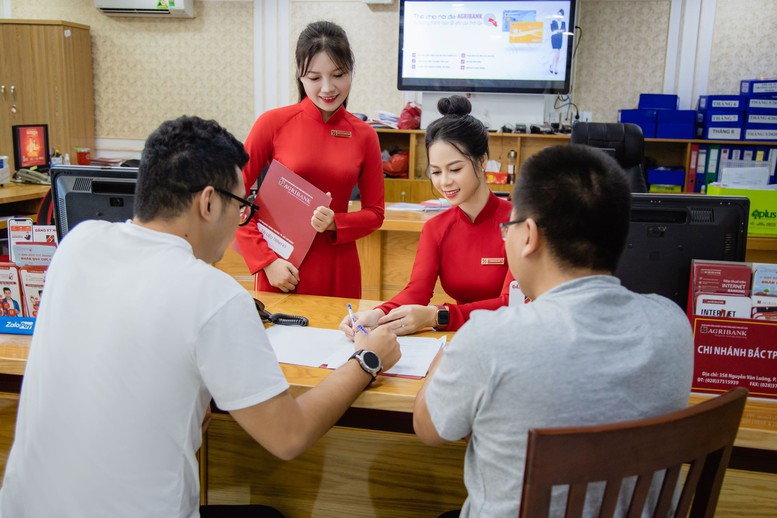 Agribank tung loạt gói vay ưu đãi: Tiếp sức người dân an cư, phát triển kinh tế- Ảnh 1.