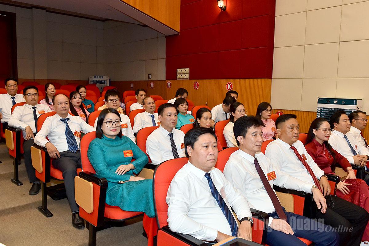 Đoàn đại biểu Báo và phát thanh, truyền hình Tuyên Quang dự Đại hội.