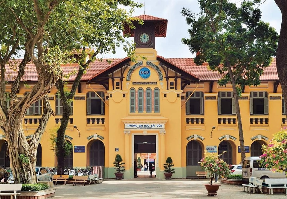 ពិន្ទុគោលនៃមុខជំនាញជាច្រើននៃសាកលវិទ្យាល័យ Saigon នឹងលើសពី 25។