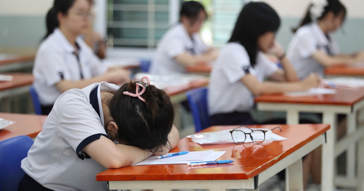 Điều gì  khiến sinh viên gặp khó khi vào năm nhất? Cách để vượt qua