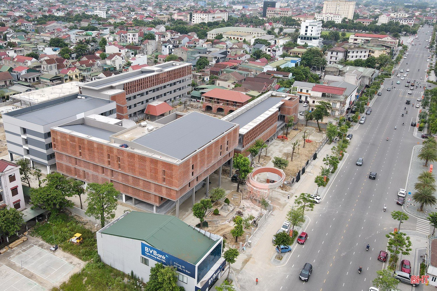 bqbht_br_truong-thpt-phan-dinh-phung-7a.jpg