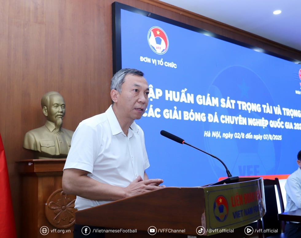 Chủ tịch VFF nói gì với các trọng tài trong ngày bế mạc lớp tập huấn vừa xảy ra chuyện buồn? - Ảnh 3.