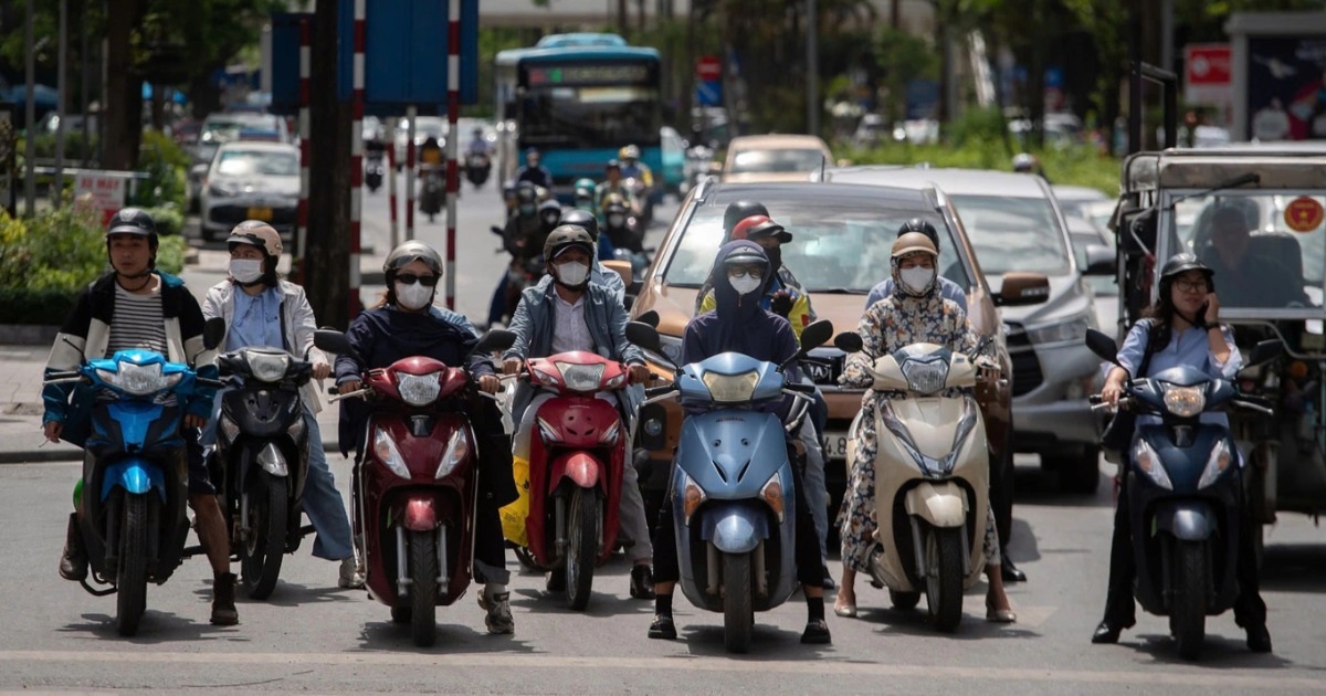 Khoa học đằng sau việc chọn quần áo trong ngày nắng nóng gay gắt