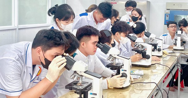 Surprised by the number of candidates applying to college in 2025