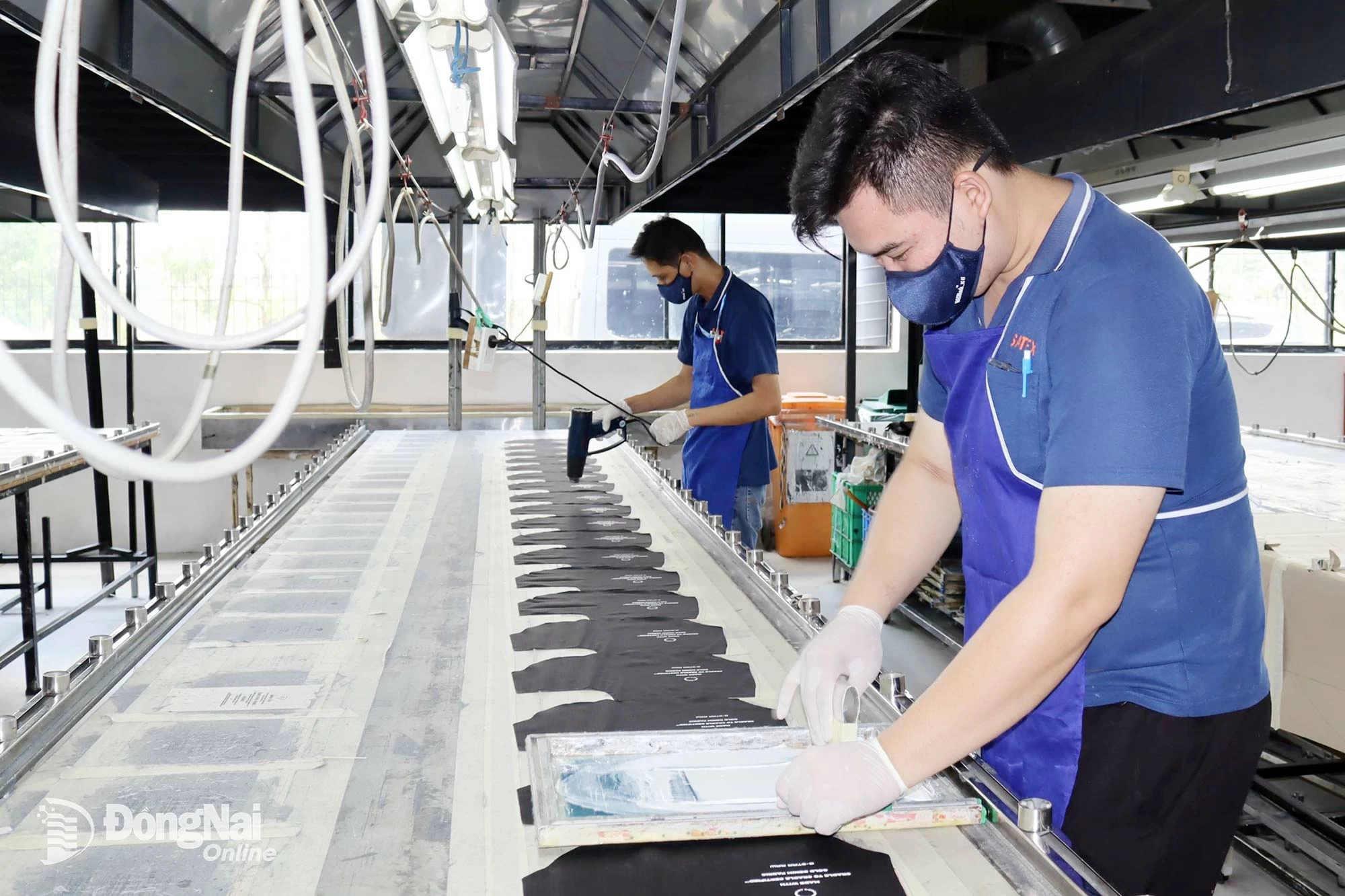 Sau sáp nhập, Đồng Nai tiếp tục khẳng định là điểm đến hấp dẫn của các nhà đầu tư trong và ngoài nước. Trong ảnh là sản xuất hàng may mặc xuất khẩu tại Khu công nghiệp Amata, phường Long Bình, tỉnh Đồng Nai.