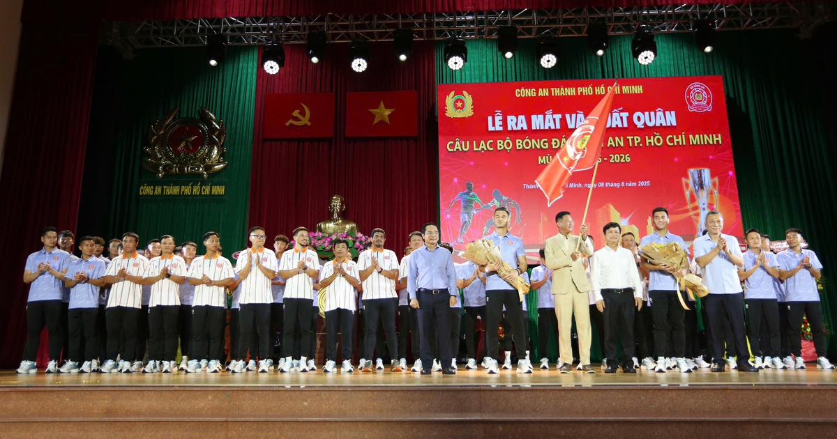 Trung tướng Mai Hoàng dự lễ xuất quân CLB CA TP.HCM: Biểu tượng hào hùng trở lại, đặt mục tiêu cao