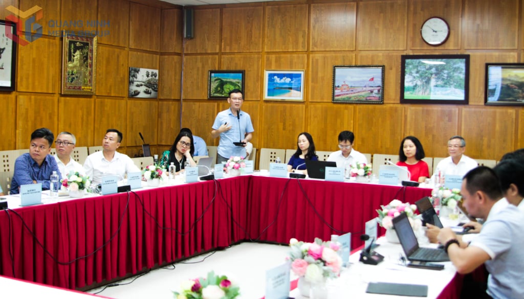 Chương trình còn nhận được nhiều ý kiến trao đổi trực tiếp, gợi mở.