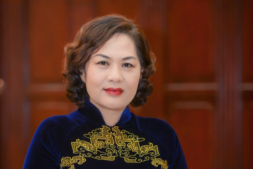 តើ​លោក​អភិបាលខេត្ត​បាន​និយាយ​អ្វីខ្លះ​អំពី​ការអភិវឌ្ឍន៍​អត្រា​ប្តូរប្រាក់ ឥណទាន​ក្នុង​អចលនទ្រព្យ និង​ភាគហ៊ុន?