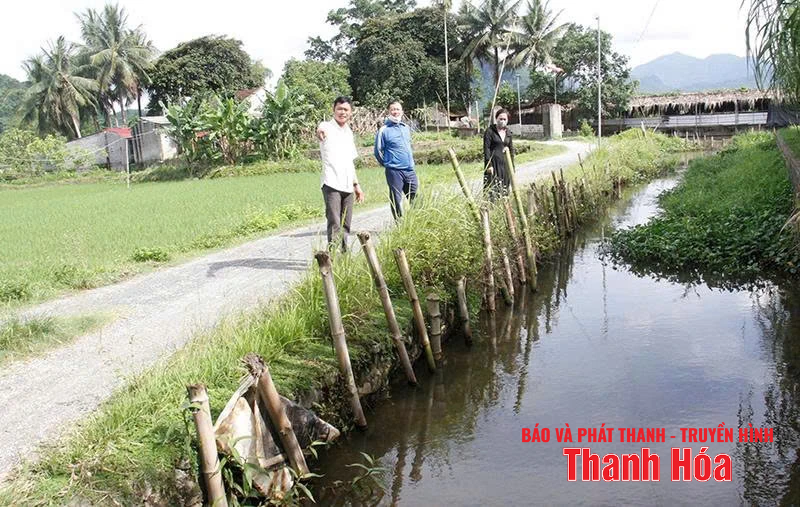 ប្រឡាយ​ក្នុង​ឃុំ Dien Lu ត្រូវ​ខូច​ខាត​យ៉ាង​ធ្ងន់ធ្ងរ។
