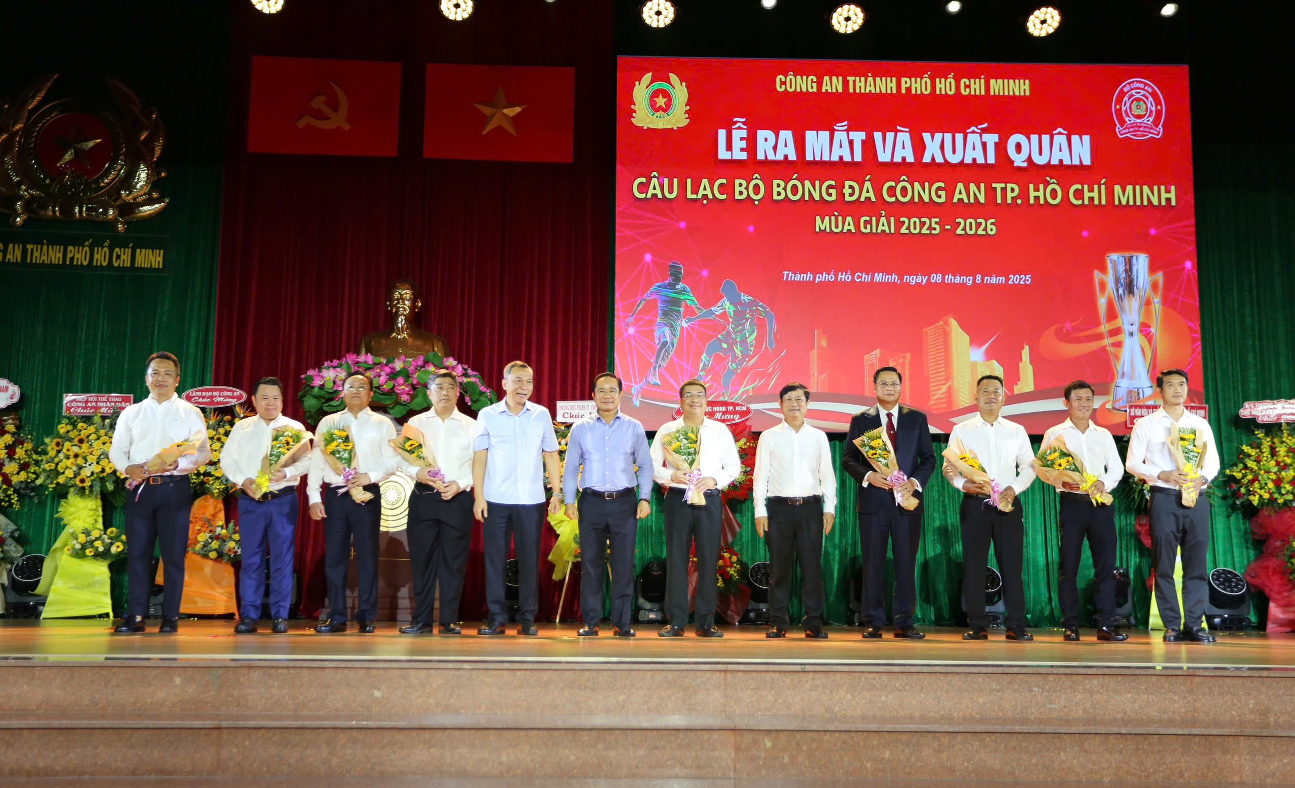 Trung tướng Mai Hoàng dự lễ xuất quân CLB CA TP.HCM: Biểu tượng hào hùng trở lại, đặt mục tiêu cao- Ảnh 4.