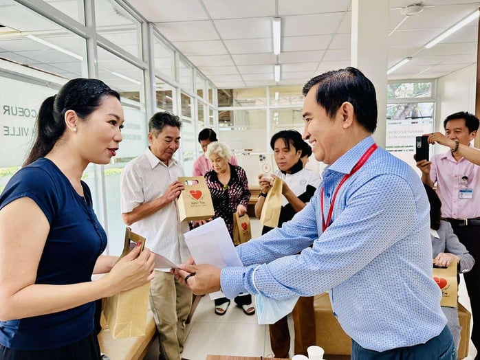 NSND Kim Cương cảm động trước tình cảm của Viện Tim TP HCM, khám bệnh tổng quát cho nghệ sĩ- Ảnh 3.