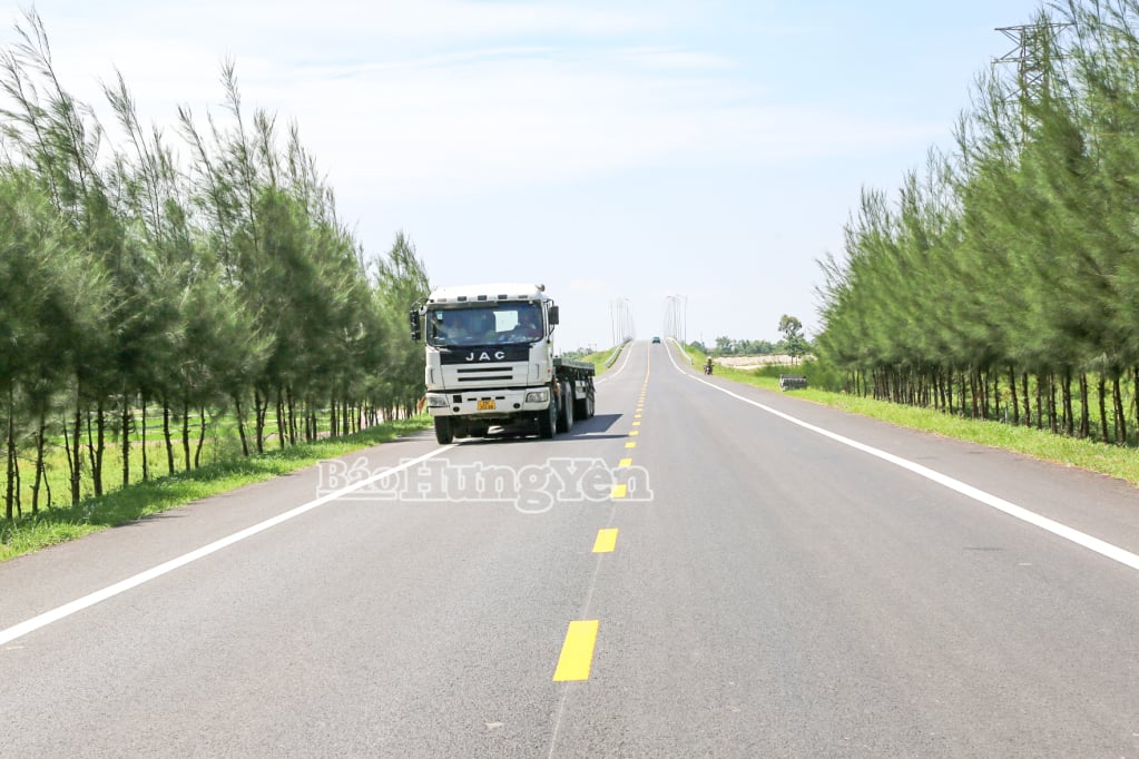 Tuyến đường bộ ven biển kết Khu kinh tế Thái Bình với các tỉnh, thành phố trong khu vực.
