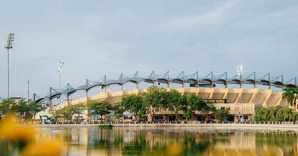 Sân Thiên Trường tuyệt đẹp, sẵn sàng cho Siêu Cúp Bóng đá Quốc gia 2024/25 – Cúp THACO