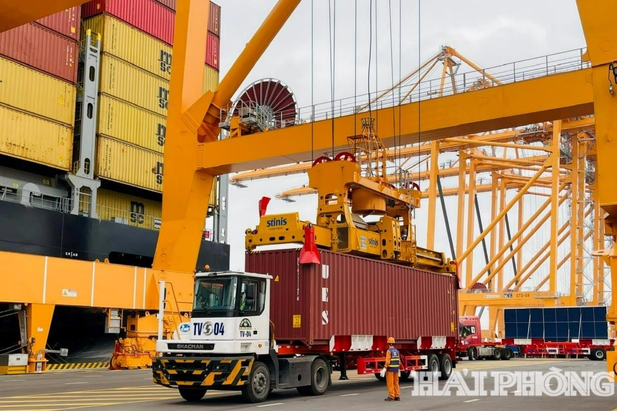 Hàng hóa thông qua cảng biển Hải Phòng tăng 7%