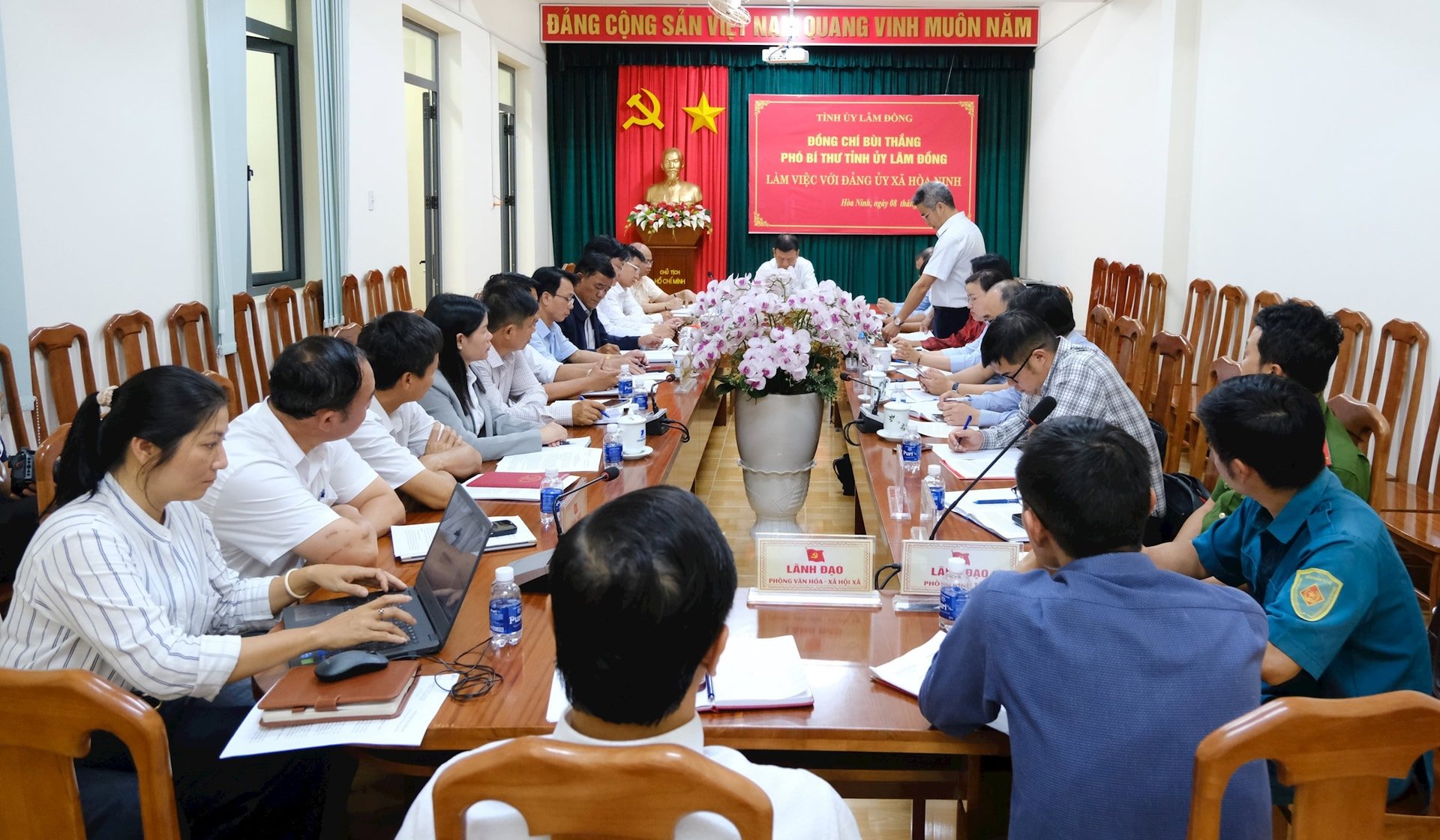 Working scene in Hoa Ninh commune