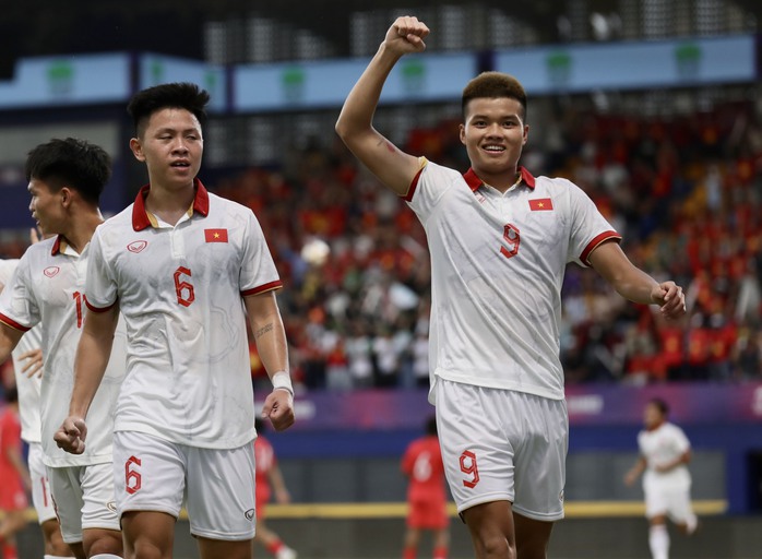 U22 Việt Nam xuất sắc đánh bại U22 Singapore - Ảnh 1.