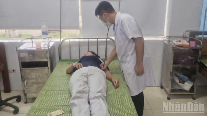 According to Nhan Dan Newspaper, a total of 29 workers were hospitalized after having lunch at Toyoda Company (Hung Yen province).