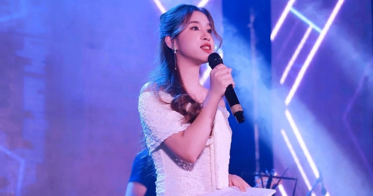 Cô gái Huế "cày xuyên đêm" để giành suất học bổng danh giá thế giới