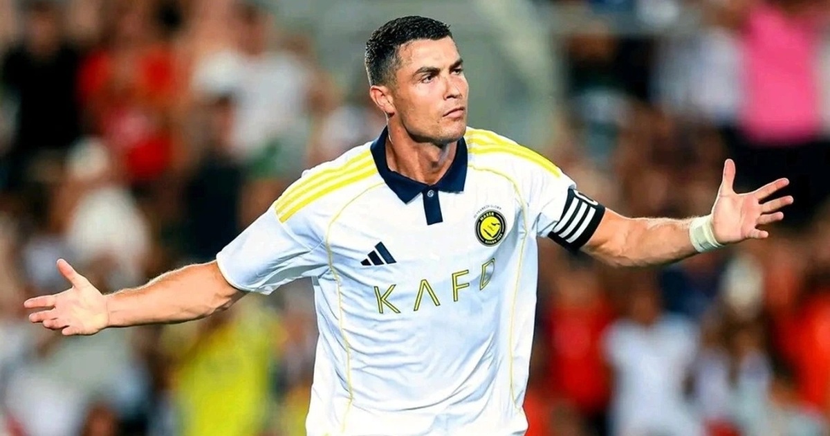 Phản ứng bất ngờ của C.Ronaldo khi không được đề cử Quả bóng vàng