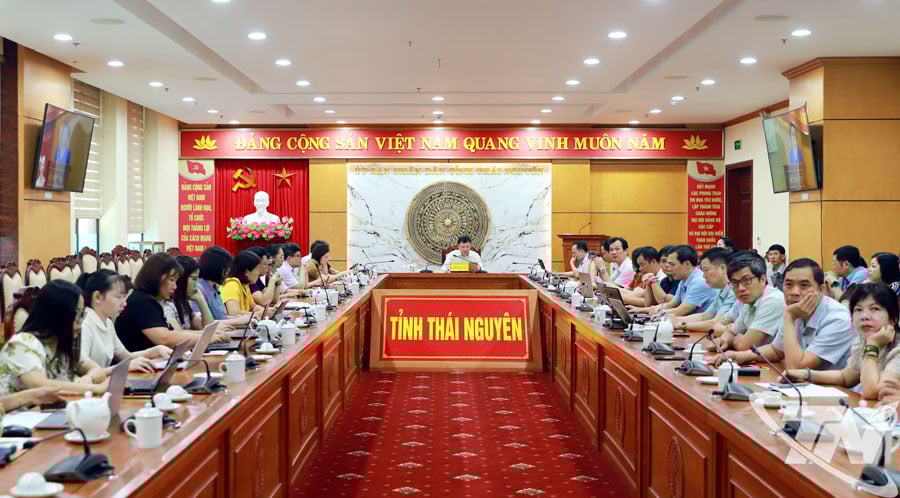 វគ្គបណ្តុះបណ្តាលថ្នាក់ជាតិតាមប្រព័ន្ធអ៊ីនធឺណែត សម្រាប់មន្ត្រីថ្នាក់ឃុំ និងមន្ត្រីរាជការ