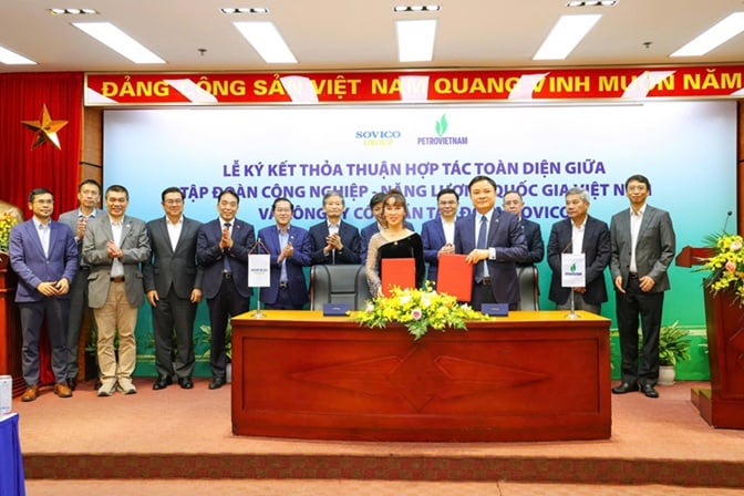 Petrovietnam và SOVICO ký kết hợp tác chiến lược, mở rộng phát triển năng lượng và kinh tế
