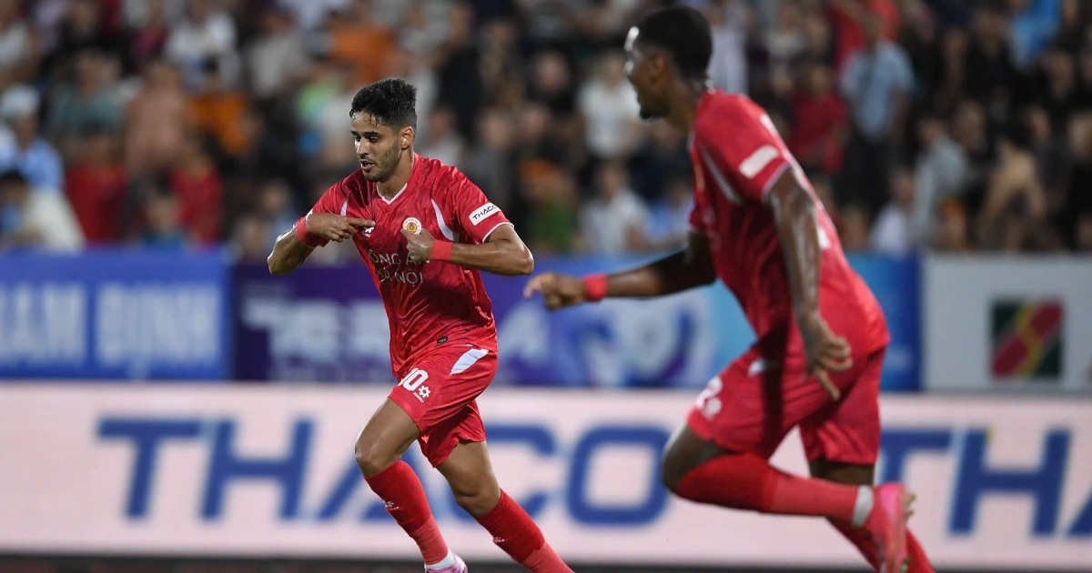 أعلن المدرب بولكينج أنه سيفوز ببطولة الدوري الفيتنامي مع نادي شرطة هانوي