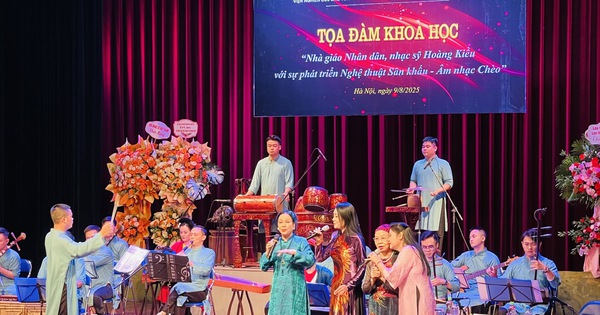 សិល្បករប្រជាជន - តន្ត្រីករ Hoang Kieu នាំសិល្បៈរបស់ Cheo ឡើងដល់កំពូលជាមួយ "Suy Van"