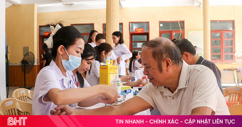 មន្ត្រីខេត្ត Ha Tinh ជិត ៩០០នាក់ បានពិនិត្យសុខភាពជាប្រចាំ