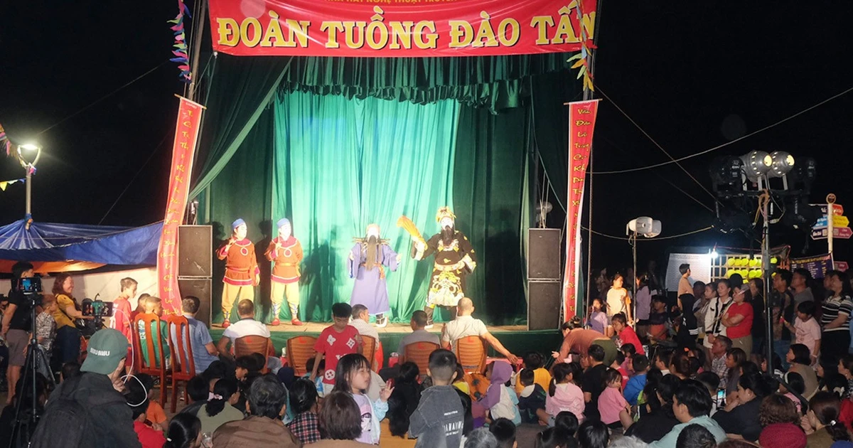 Hat Boi គឺជារដូវកាលដ៏រីករាយ។